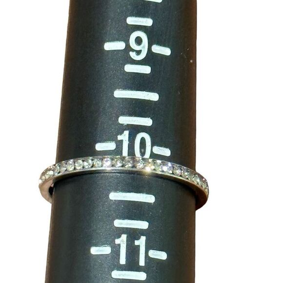 NWOT Size 10 1/4 Stainless steel and zircon eternity band - Picture 4 of 4